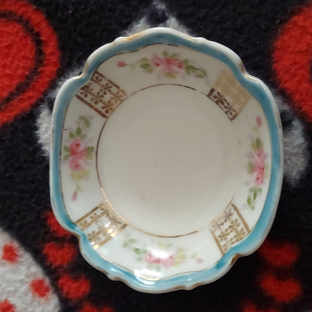 Trinkit dish